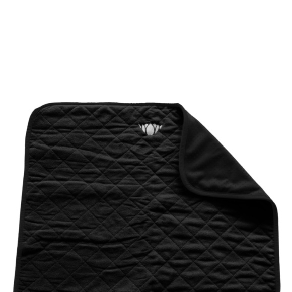 WAYMAT-CORE BLACK ALL-IN-ONE yoga towel mat + grip - Picture 1 of 2